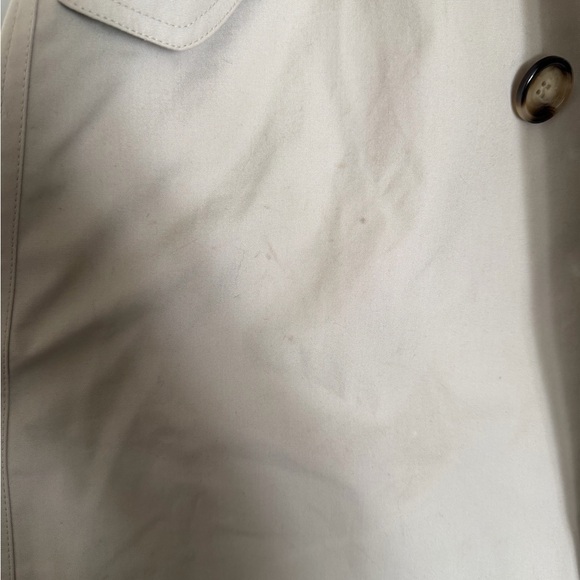 Burberry Classic Trench Coat - Picture 3 of 9